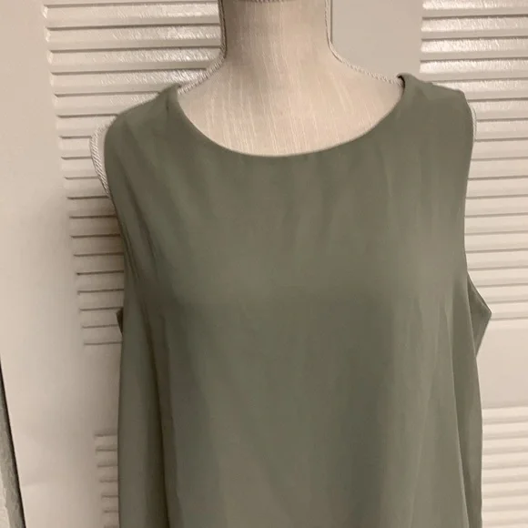 NWT CHICOS Olive Green Easy Wear Double Layer Tank Size Large - Picture 8 of 16